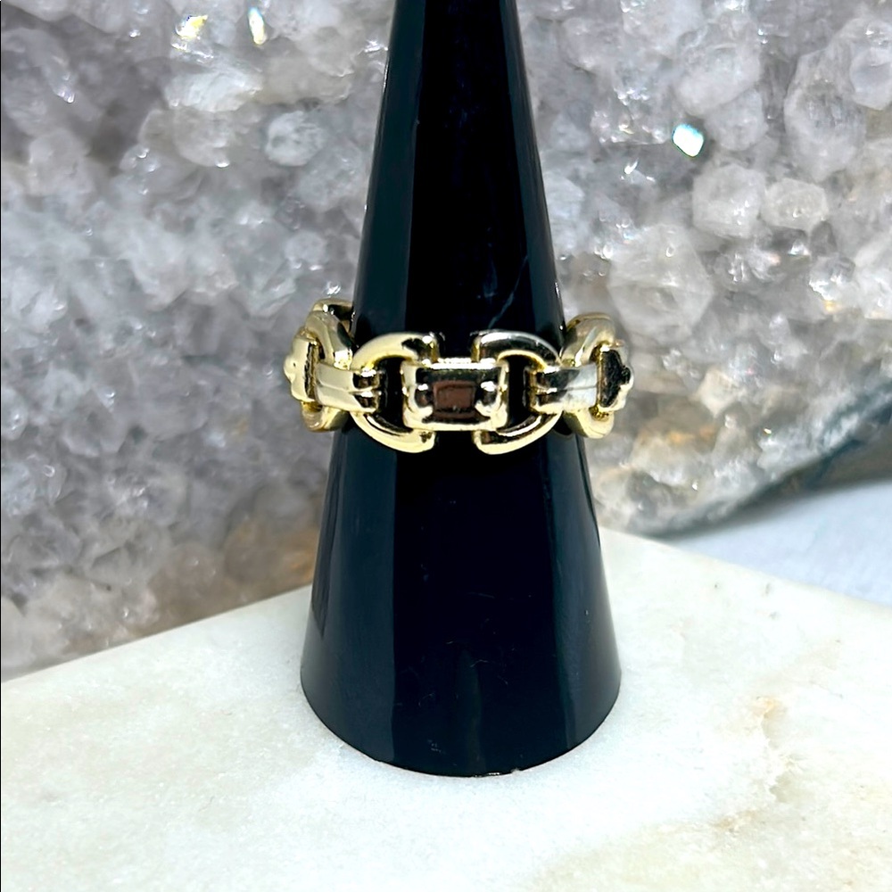 Gold Toned Chain Link Ring